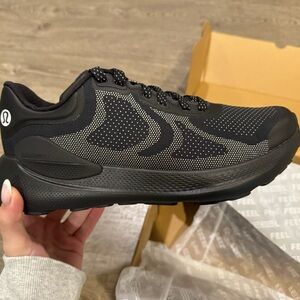 Lululemon Women’s Waterproof Beyondfeel Running Shoes